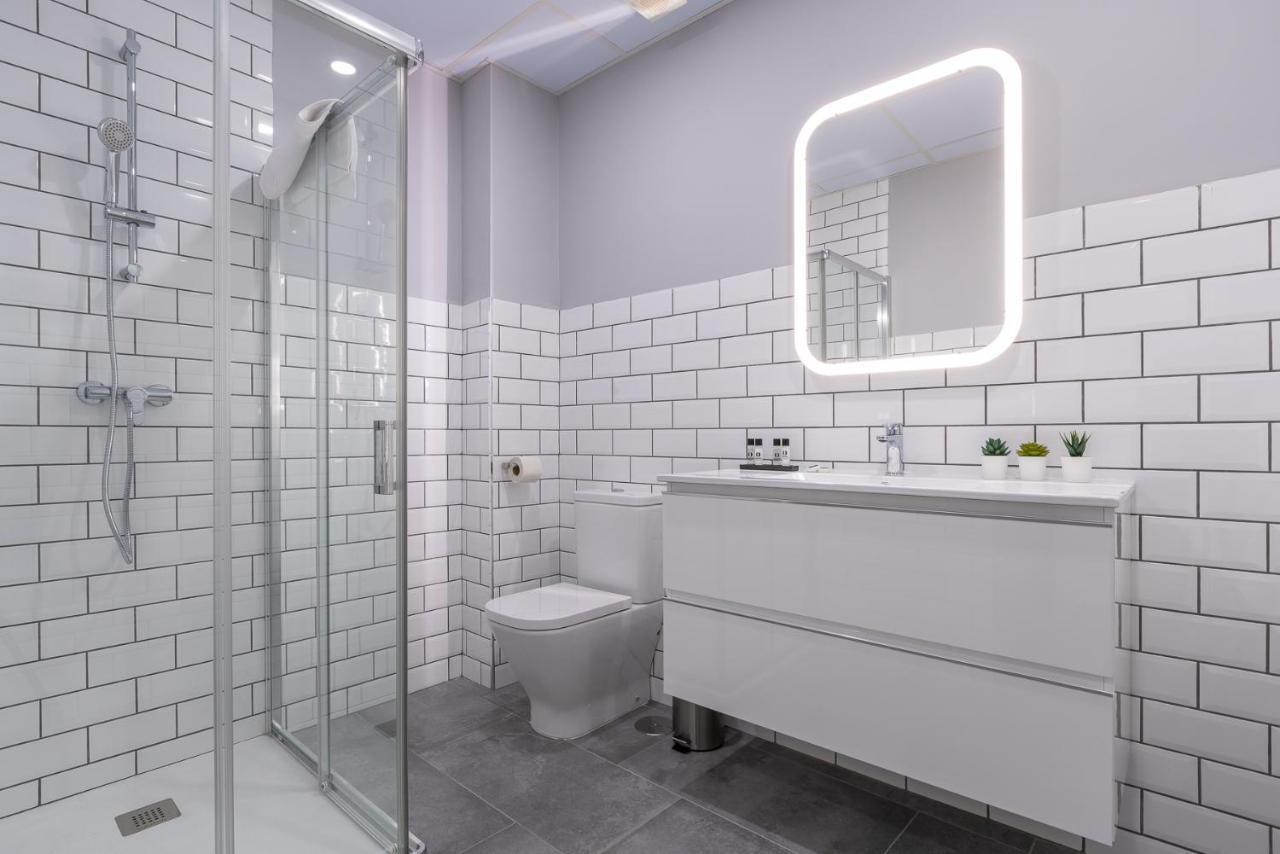 מאלגה Apartamentos Miraflores מראה חיצוני תמונה